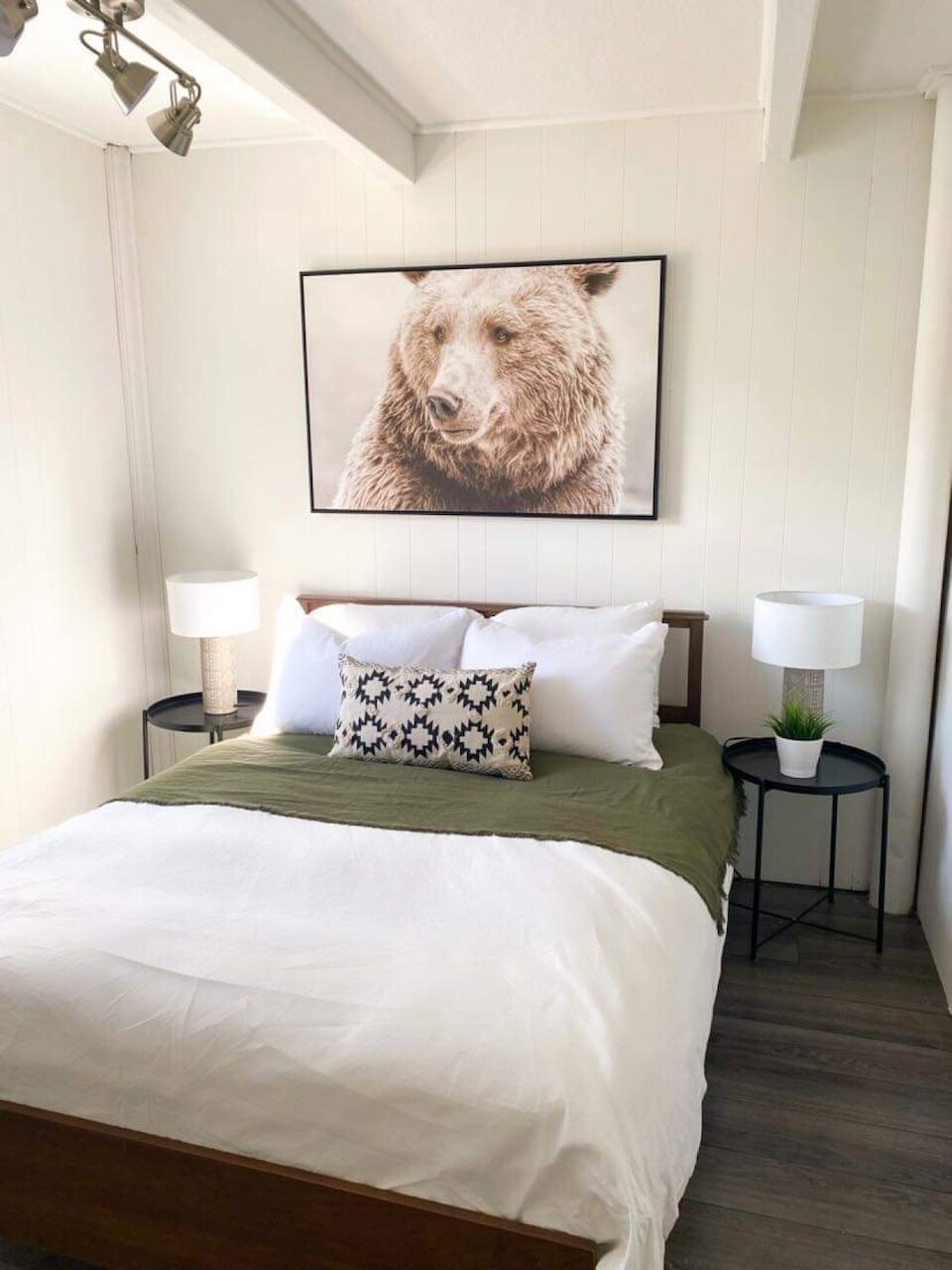 Shack Station — Chambre 1 avec grand lit double