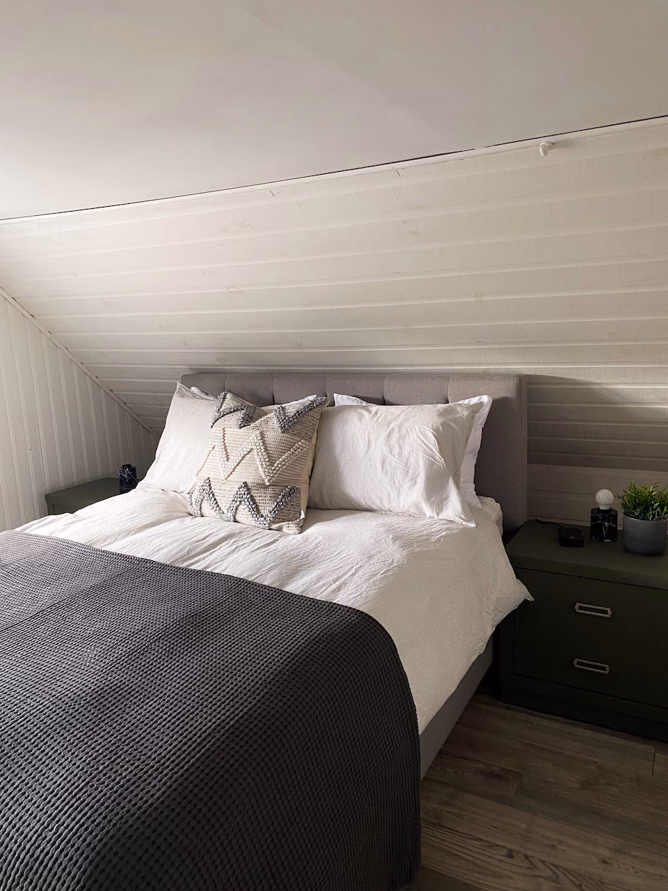 Shack Station — Chambre 2 avec lit queen