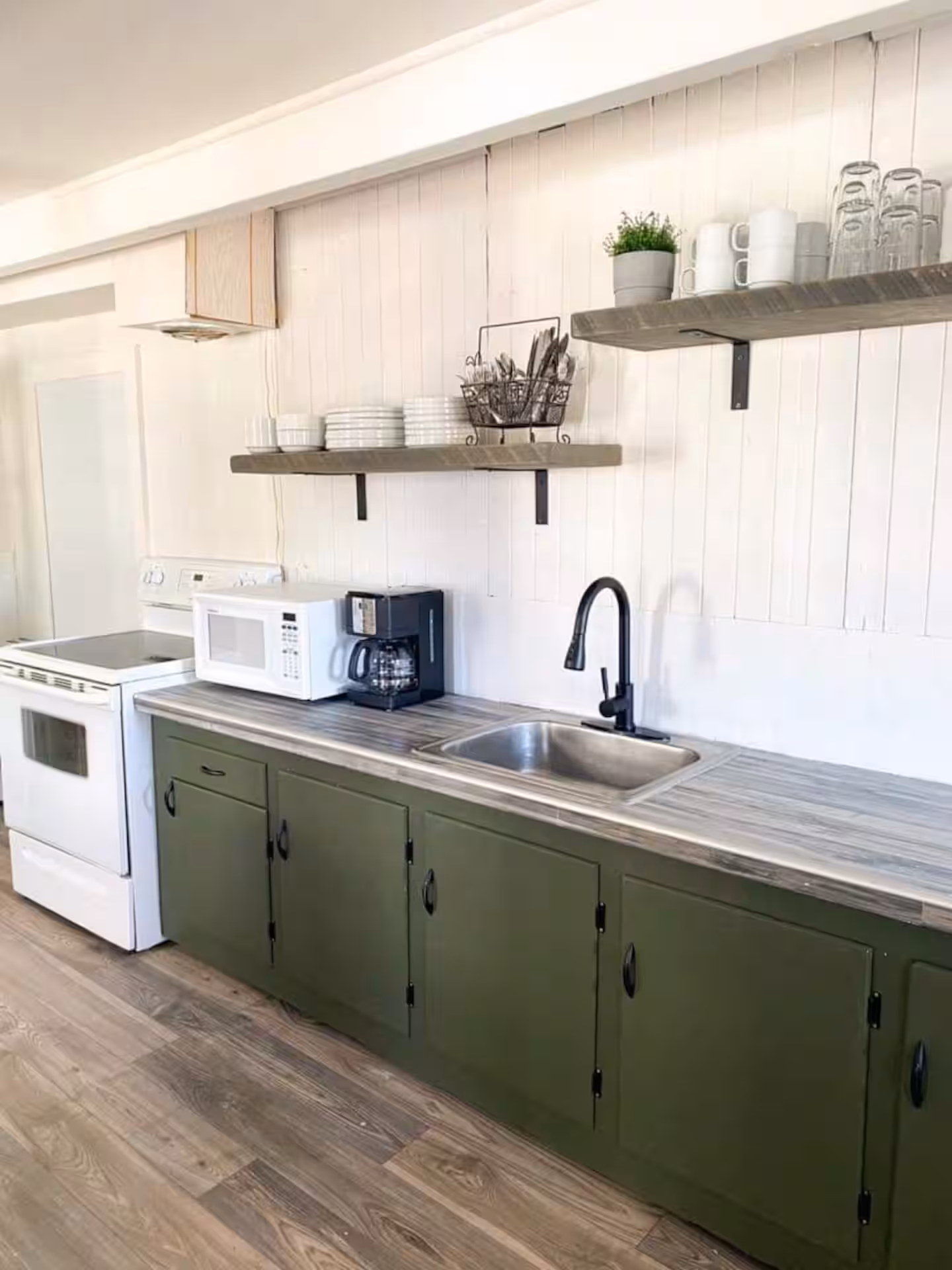 Shack Station — Cuisine équipée